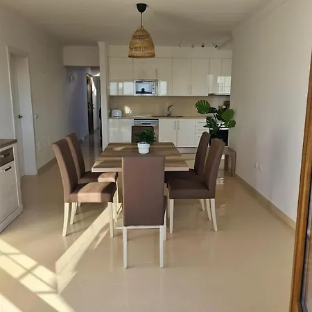 וילה Luxury 4-bedroom With Heated Pool + Sea View פלאיה בלנקה