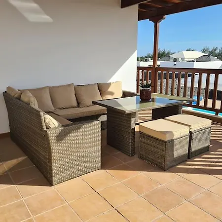 Luxury 4-bedroom With Heated Pool + Sea View וילה פלאיה בלנקה