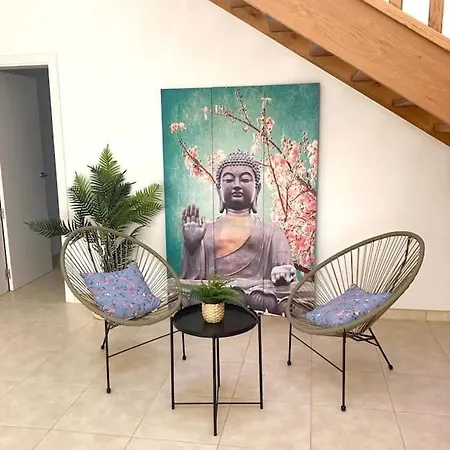 Luxury 4-bedroom With Heated Pool + Sea View וילה