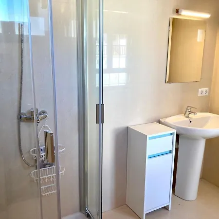 Luxury 4-bedroom With Heated Pool + Sea View וילה פלאיה בלנקה